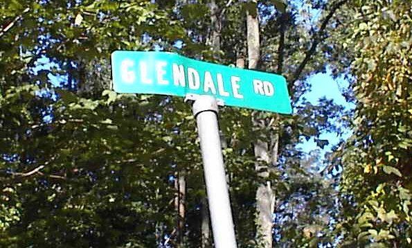 One of my FAMOUS shots of the Glendale Road Sign